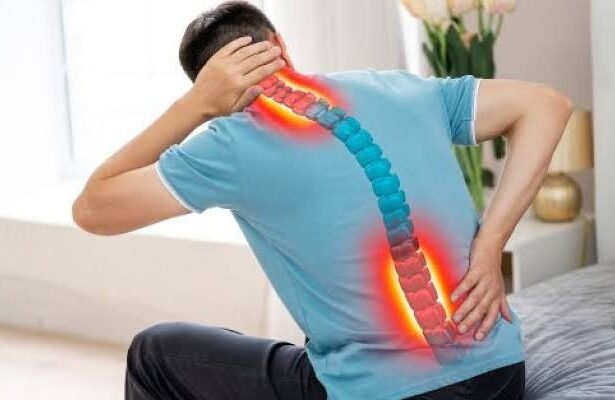When To Visit a Spine Doctor